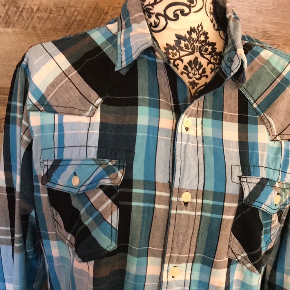Black Label Slim Fit Men’s Plaid Shirt - Picture 2 of 6